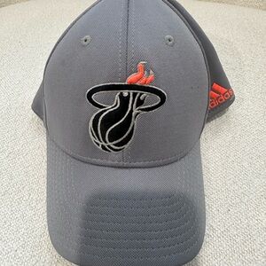 Miami Heat Basketball Grayer Cap